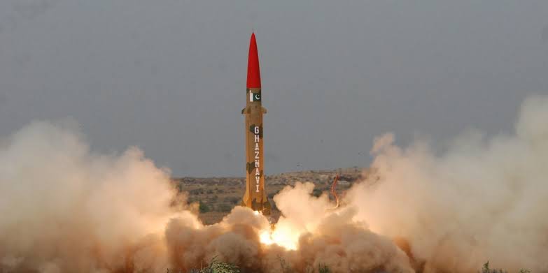 pakistan-successfully-carries-out-night-training-launch-of-ghaznavi-missile