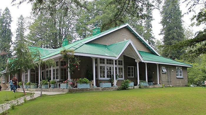 kp-nathiagalis-governor-house-opened-for-public