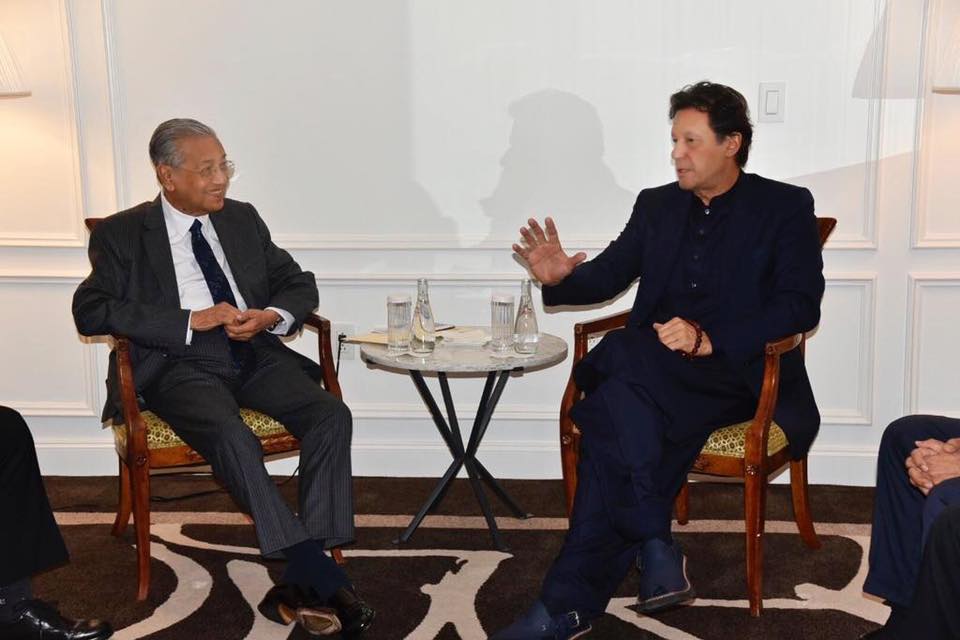 pm-imran-khan-malaysian-counterpart-discuss-bilateral-ties-kashmir-issue