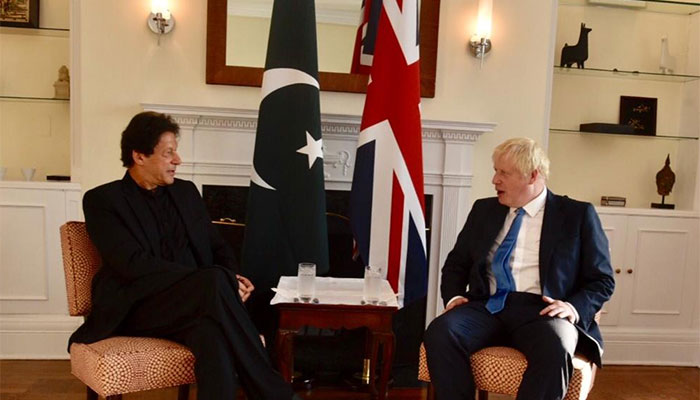 pm-imran-khan-meets-with-uk-counterpart-apprises-him-of-rights-violations-in-iok