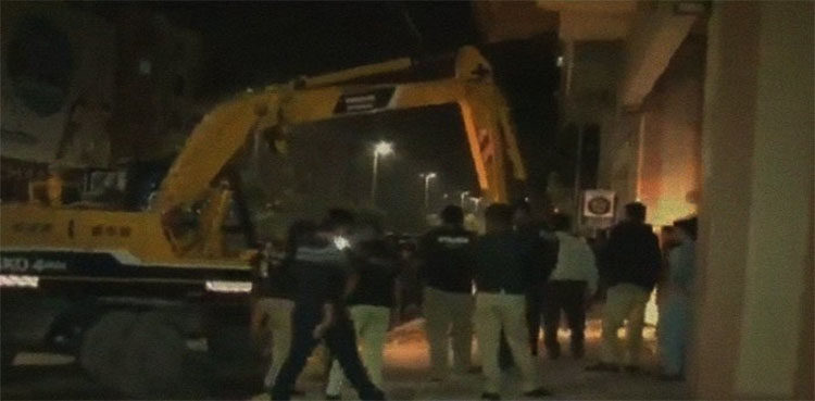nine-held-for-resisting-anti-encroachment-drive-in-karachi