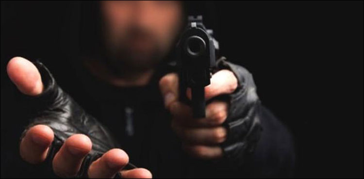 karachi-police-arrest-rickshaw-drivers-gang-involved-in-street-crimes