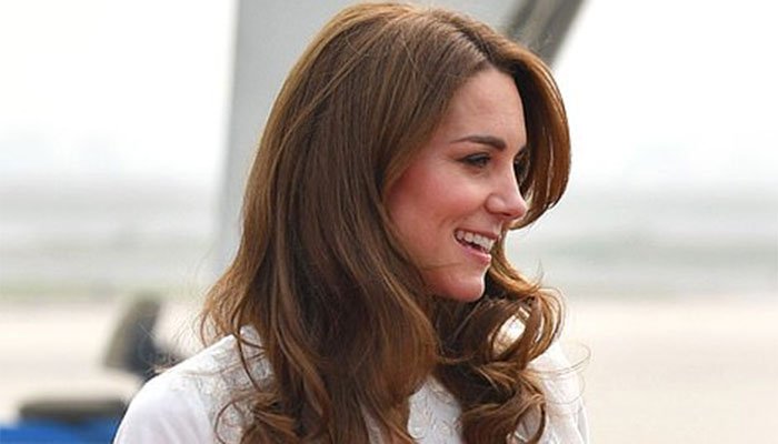 in-the-heartening-letter-kate-middleton-expresses-a-desire-to-visit-pakistan-again
