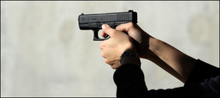 sanghar-tea-house-worker-injured-in-firing-over-delay-in-serving-tea