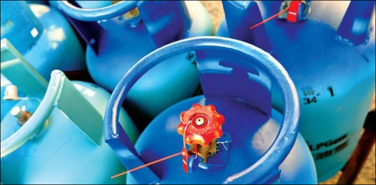 ogra-decides-to-jack-up-lpg-price-by-rs20-per-kg-for-january