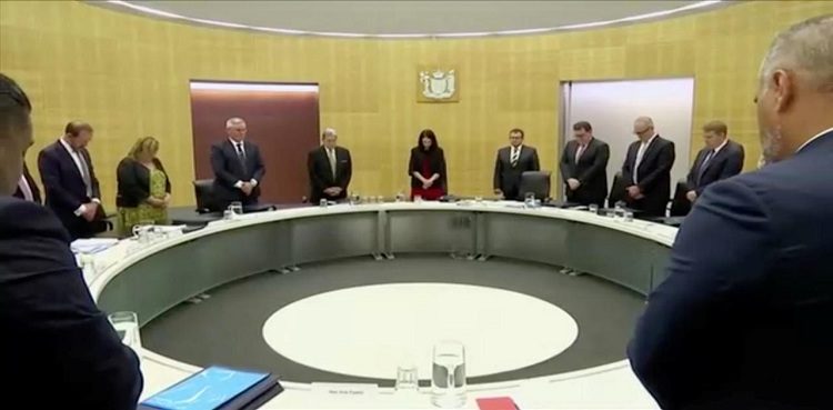 new-zealand-holds-a-minute-of-silence-for-volcano-victims