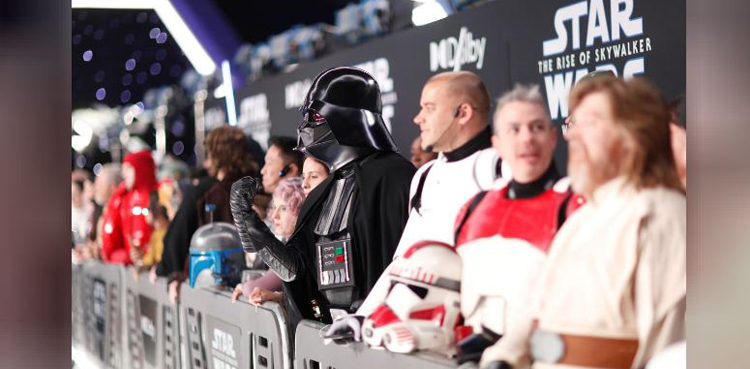 hollywood-celebrates-closing-star-wars-chapter-at-the-world-premiere