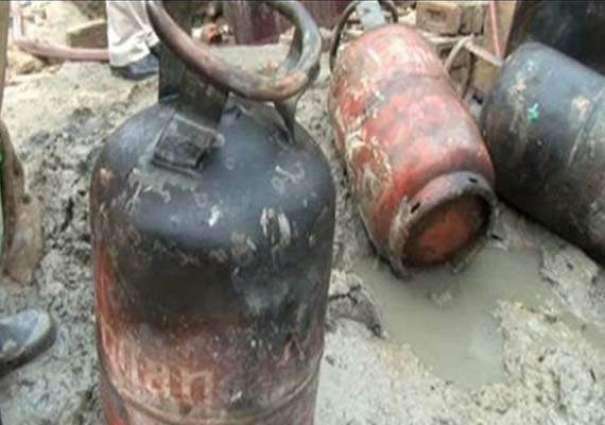 two-die-in-gas-cylinder-explosion