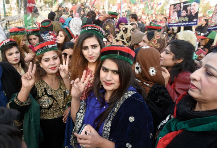 emotions-run-high-as-ppp-gathers-workers-at-benazirs-assassination-site