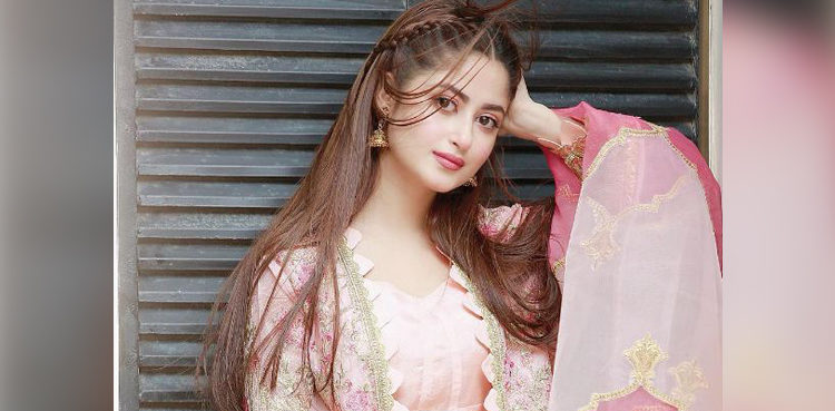 sajal-aly-is-all-praise-for-her-mother-in-law
