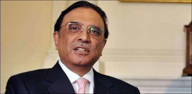 the-medical-team-reaches-bilawal-house-to-examine-asif-ali-zardari