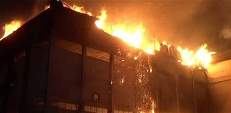three-injured-as-fire-engulfs-eight-houses-at-benazir-university-in-upper-dir