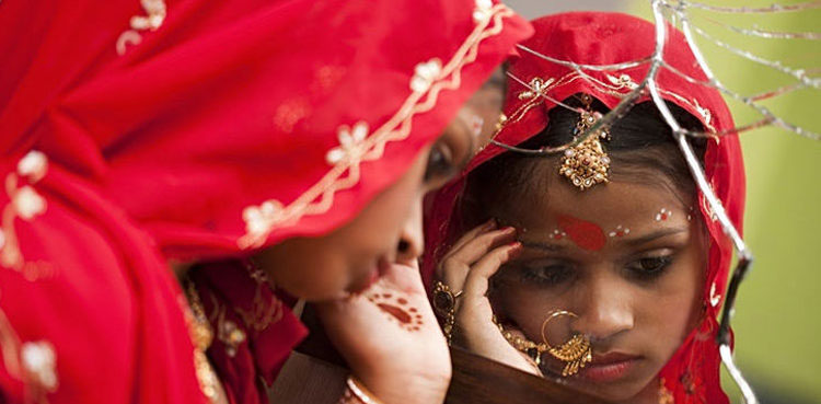 police-foil-minor-girls-marriage-to-a-38-year-old-man-in-shikarpur