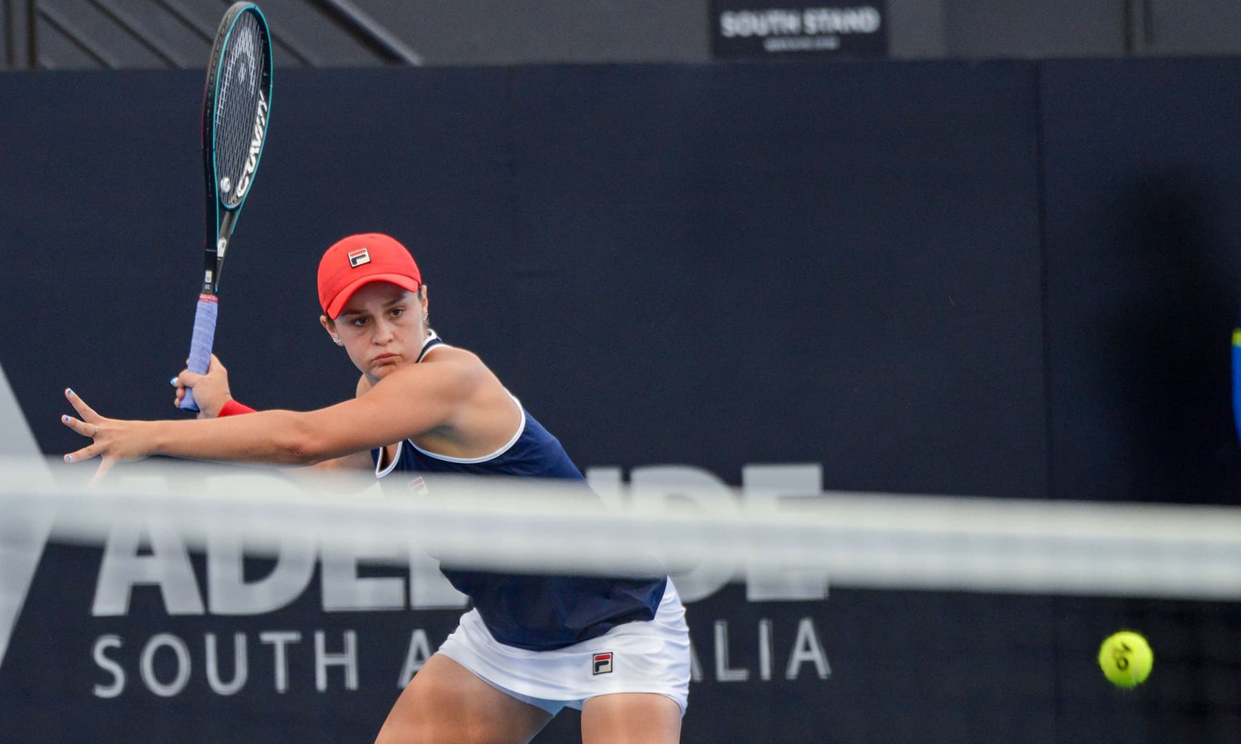 barty-survives-to-scare-at-adelaide-international