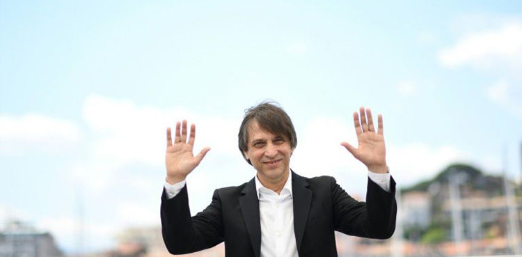 russia-fines-director-of-cannes-winner-over-snow-delay