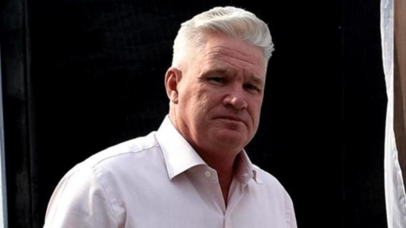 dean-jones-perplexed-by-pcb