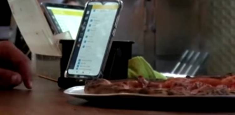 launches-first-virtual-waiter-app