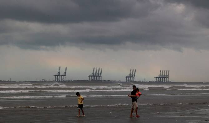 arabian-sea-depression-spotted-440km-south-of-karachi