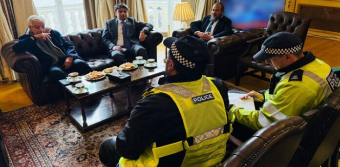 khawaja-asif-files-complaint-with-london-police-over-murder-threat