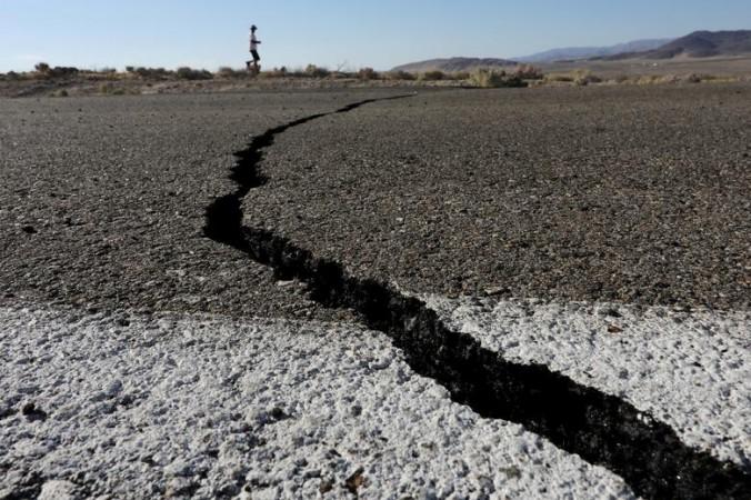 strong-tremors-hit-western-t-rkiye-as-6-1-quake-strikes-region