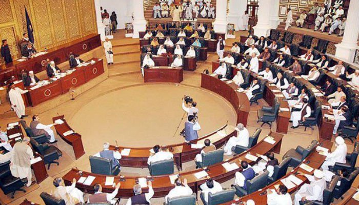 khyber-pakhtunkhwa-govt-presents-rs900-billion-surplus-budget-for-fy2019-20