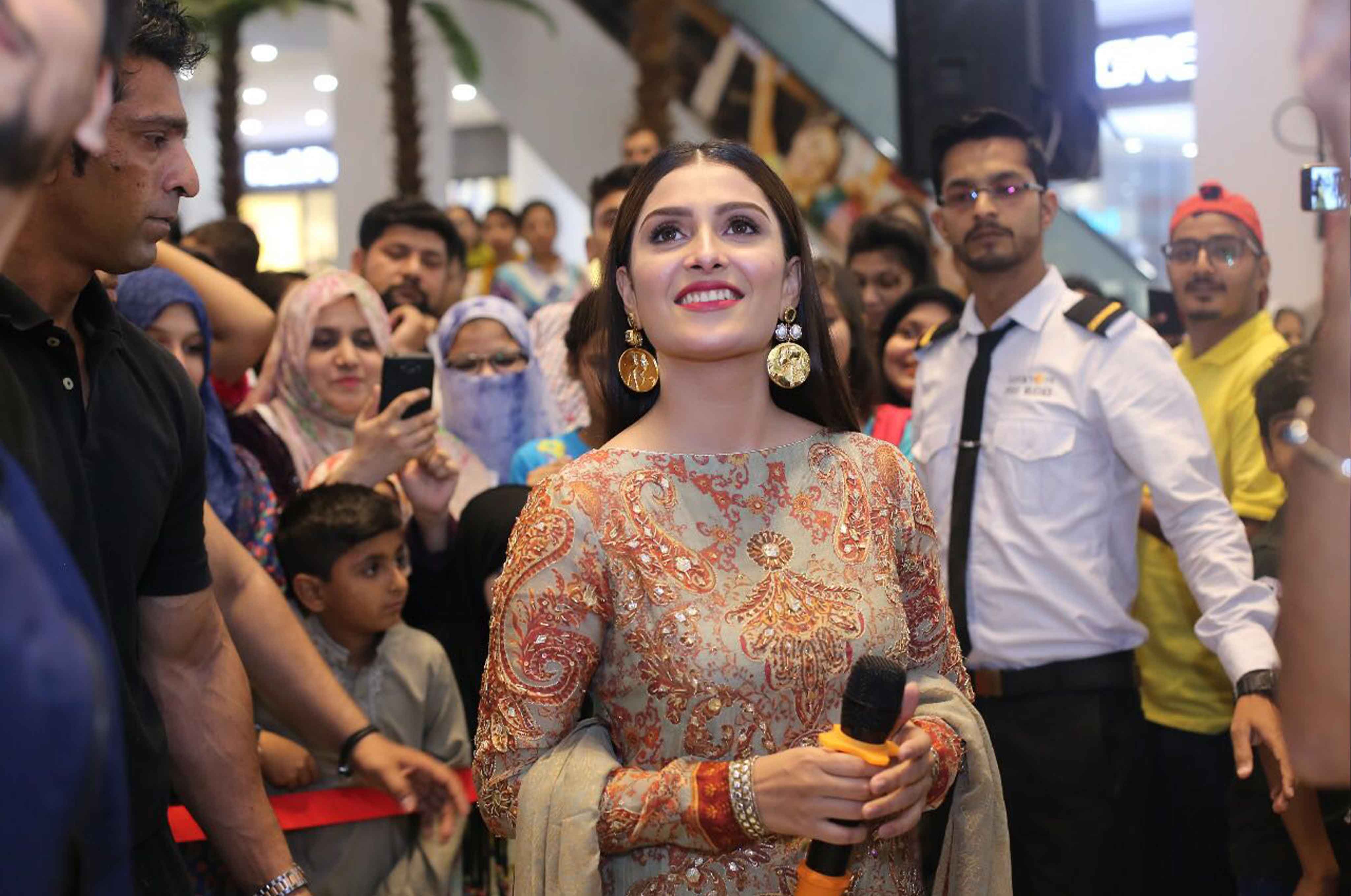 ayeza-khan-was-offered-a-film-by-karan-johar