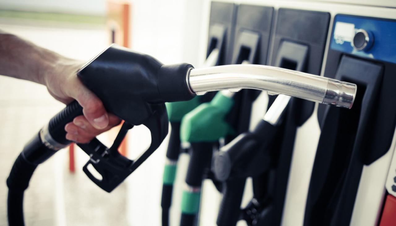 govt-maintains-prices-of-petroleum-products-for-october