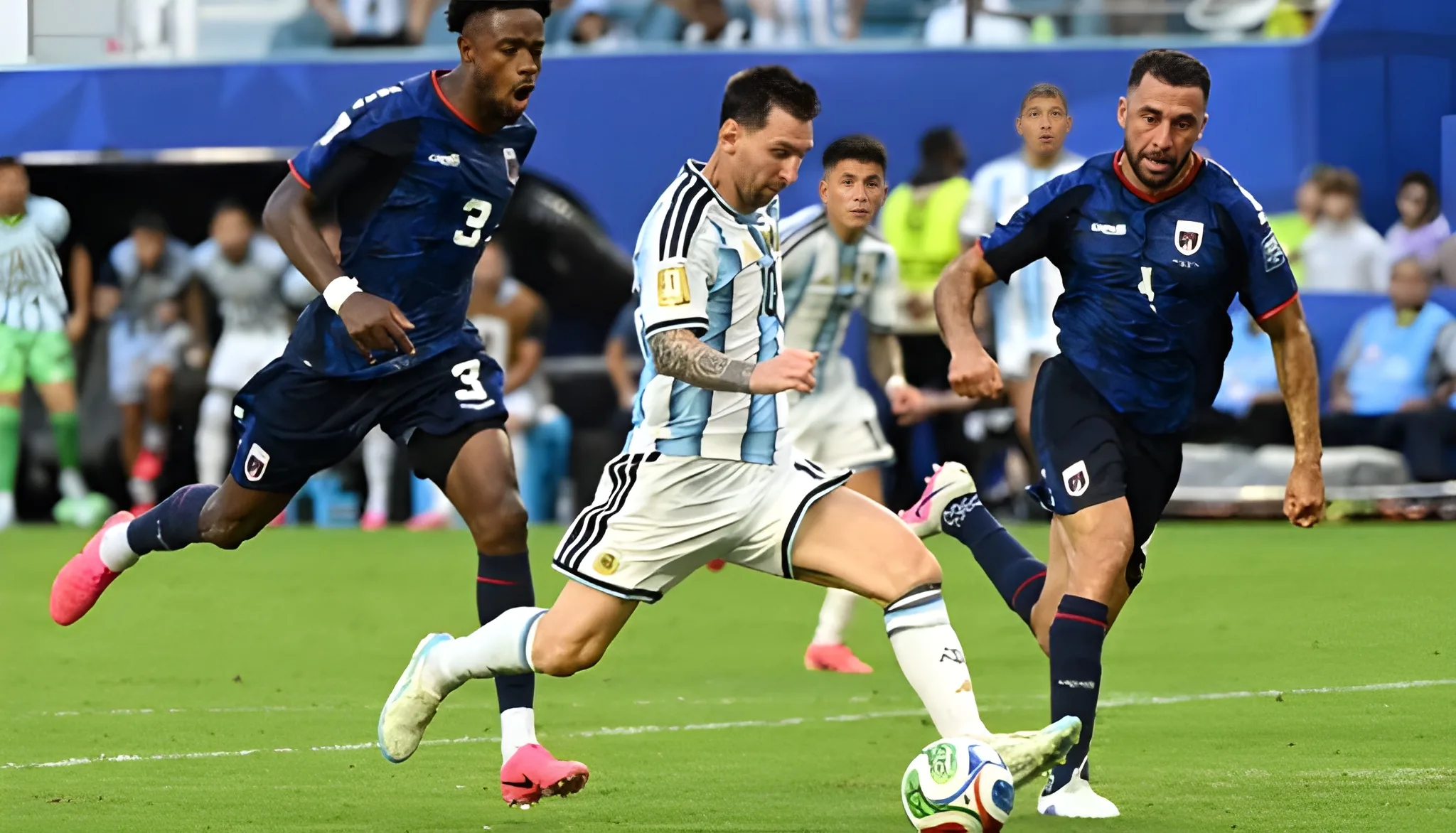 Argentina survive Cape Verde scare, reach last 16