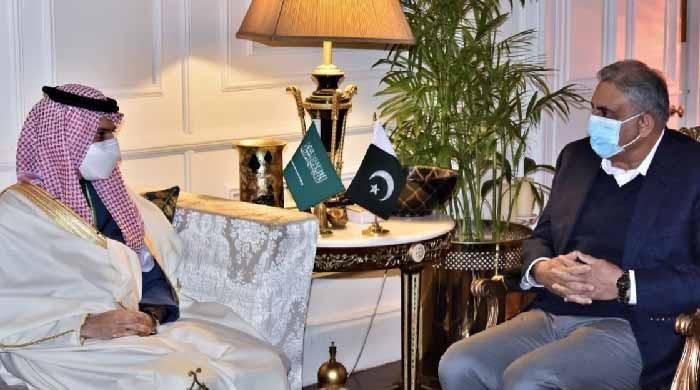 coas-discusses-mutual-interest-with-foreign-minister-of-saudia-arabia