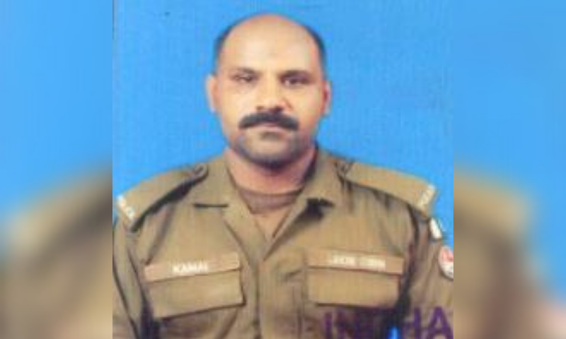 cop-killed-during-police-crackdown-in-lahore