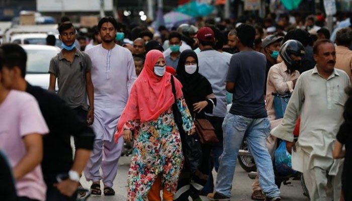 covid-19-pakistan-reports-363-new-infections-13-deaths