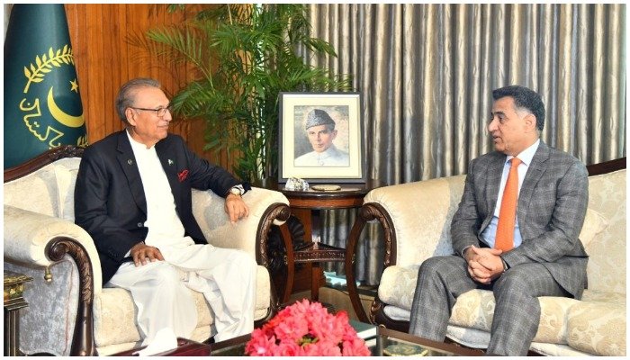 dg-isi-lt-gen-faiz-hameed-pays-farewell-visit-to-president-arif-alvi