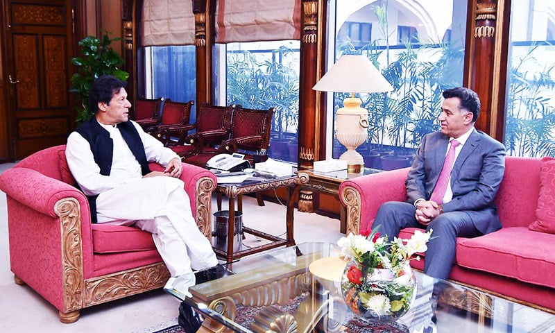 dg-isi-lt-general-faiz-hameed-pays-farewell-call-on-pm