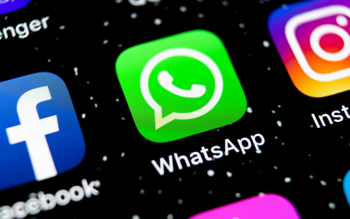 facebook-instagram-whatsapp-reconnecting-after-nearly-six-hour-outage