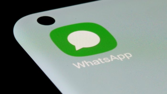 facebook-s-whatsapp-rolls-out-option-for-disappearing-photos-videos-to-take-on-snapchat