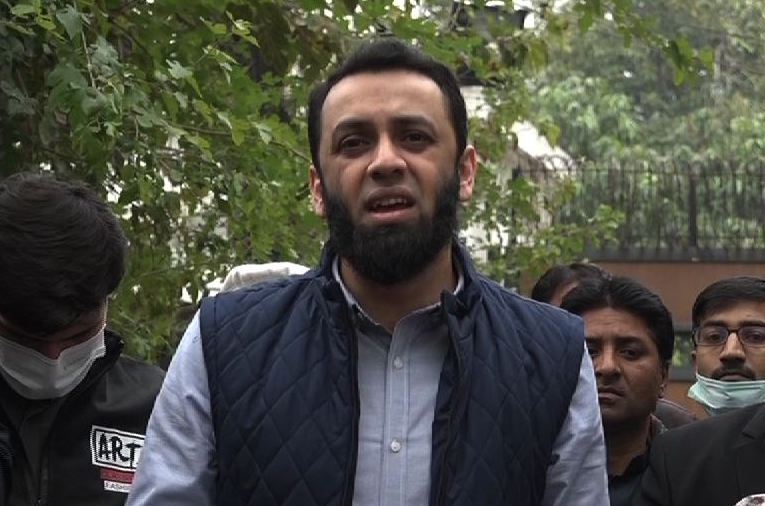 fawad-responds-arrest-of-pml-n-leader-attaullah-tarar