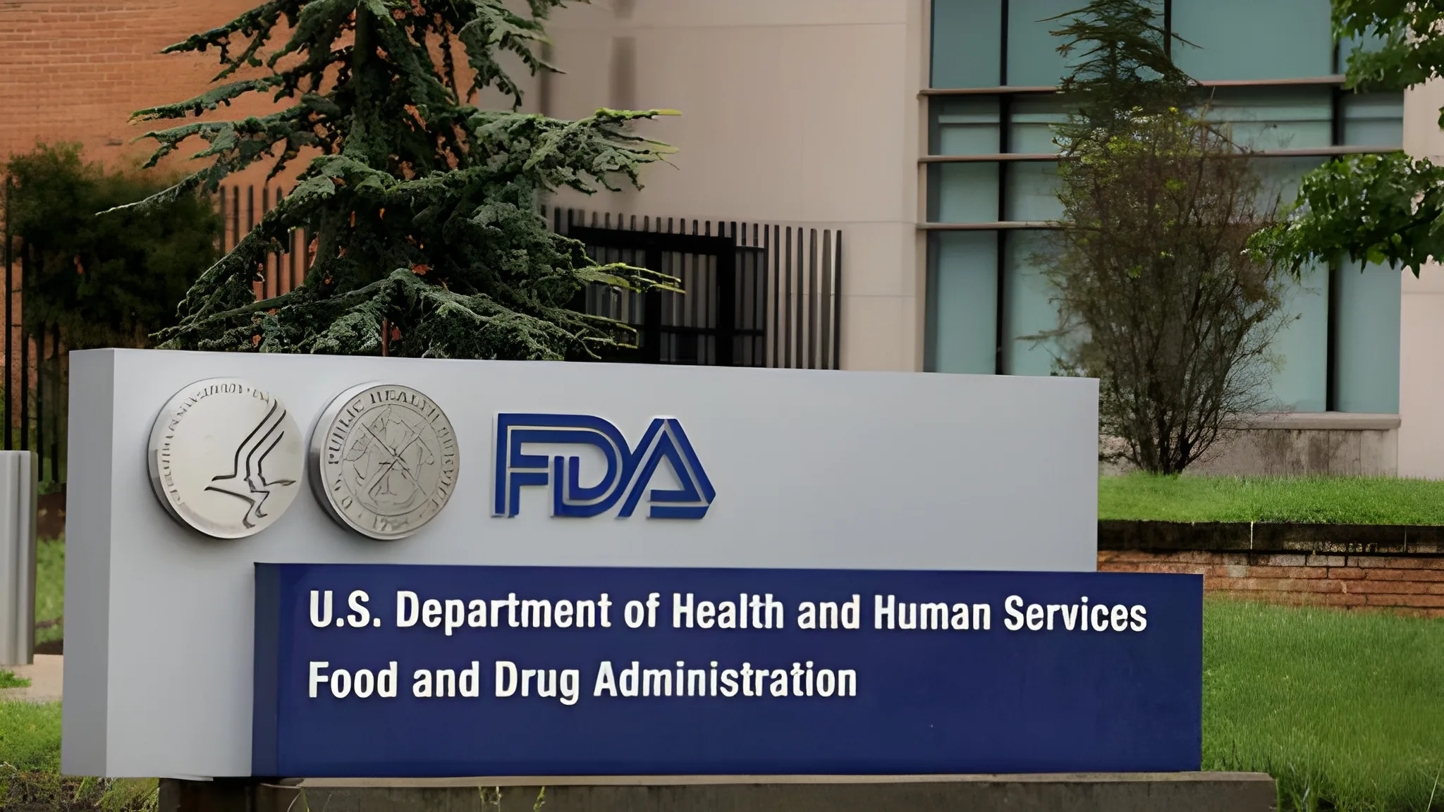 FDA moves to tighten oversight of food additives