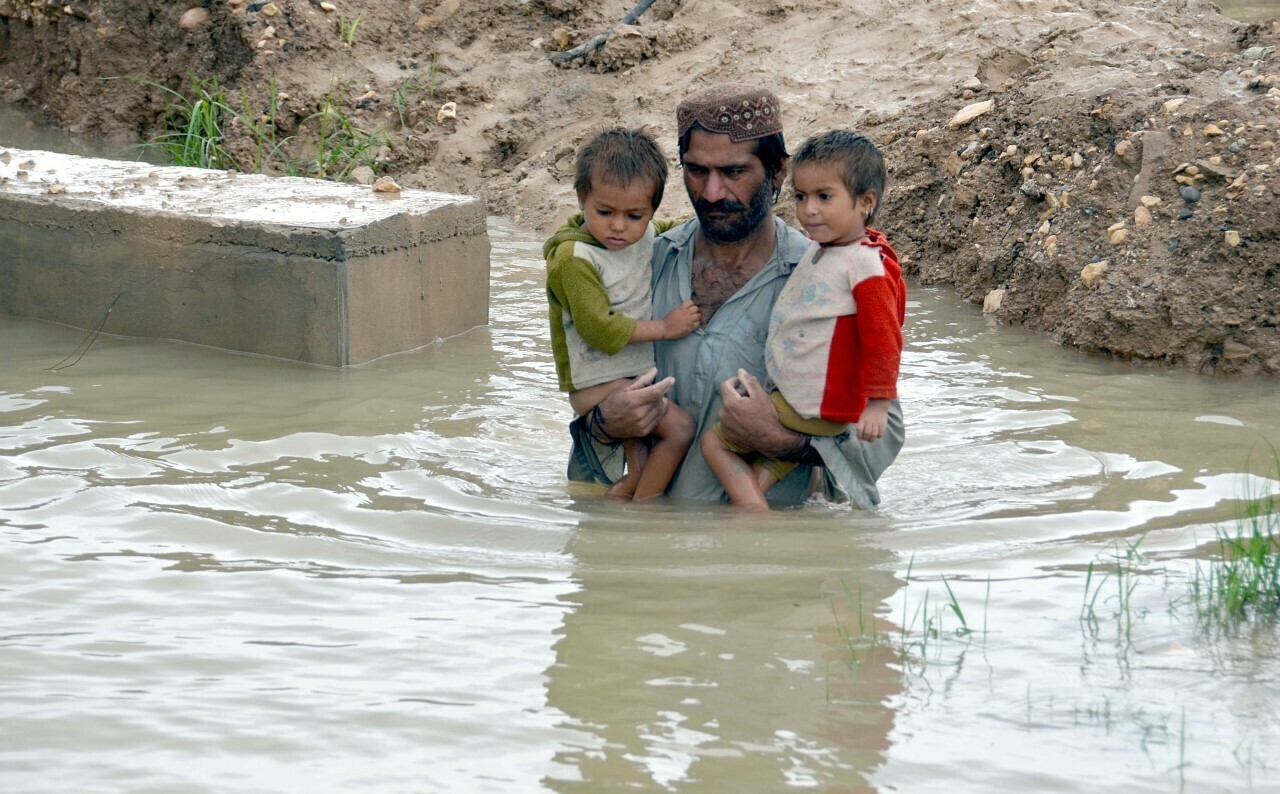 floods-rains-kill-39-in-sindh-including-7-taking-shelter-in-mosque