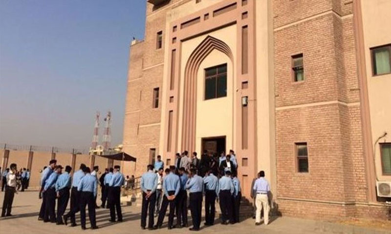 former-cda-deputy-director-ghulam-murtaza-malik-sentenced-to-5-year-imprisonment-for-corruption