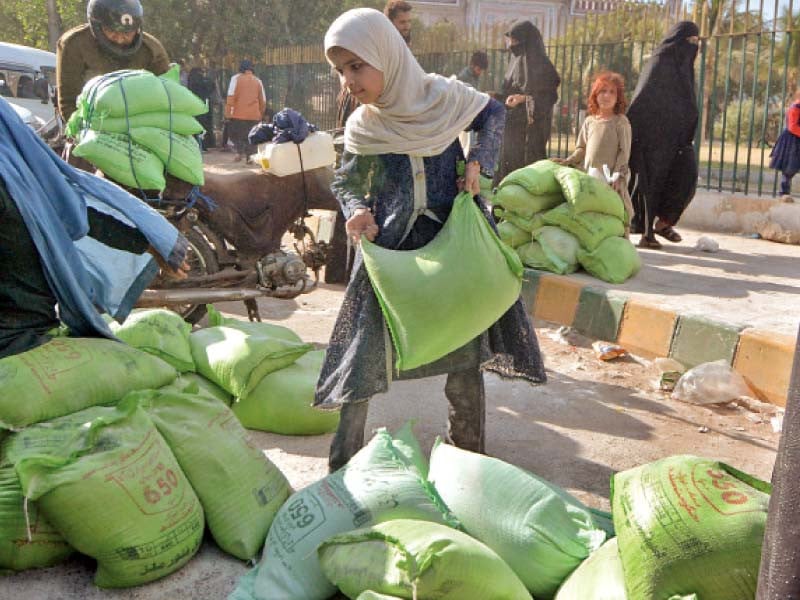 govt-announces-free-wheat-flour-for-poor