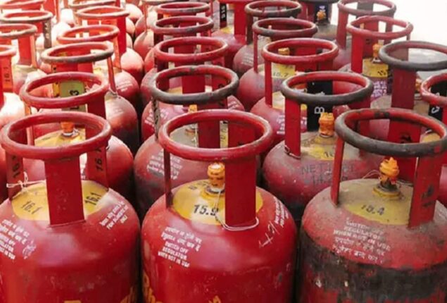 govt-reduces-lpg-price-for-january