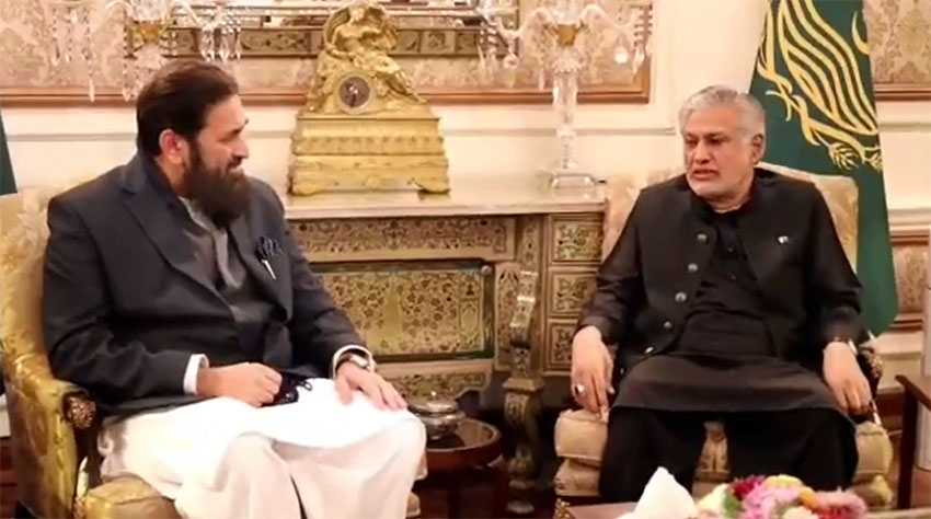 govt-s-economic-team-making-tireless-efforts-to-improve-economy-says-dar