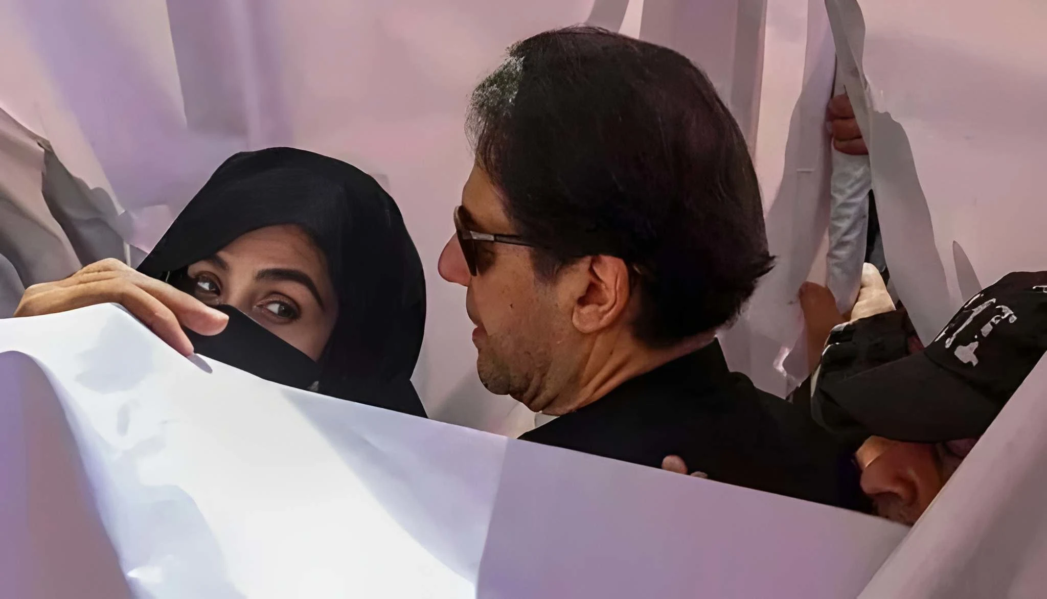 IHC Orders Jail Authorities Not to Keep Imran, Bushra in Solitary Confinement