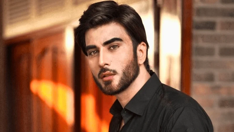 Imran Abbas Urges Politicians to Take Karachi as Seriously as Tabish Hashmi’s Joke