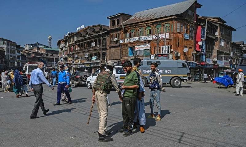 indian-forces-detain-500-in-kashmir-after-targeted-killings