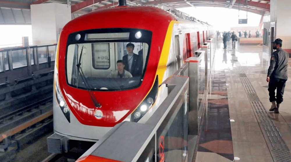 lahore-orange-train-metro-speedo-bus-services-remain-suspended-for-third-day