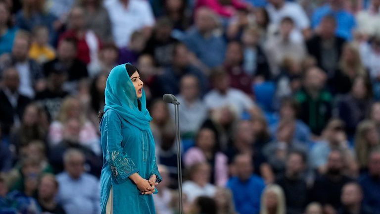 malala-gives-inspiring-speech-at-commonwealth-games-opening-in-birmingham