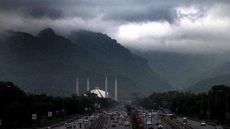met-office-forecasts-cloudy-weather-in-pakistan-s-upper-parts