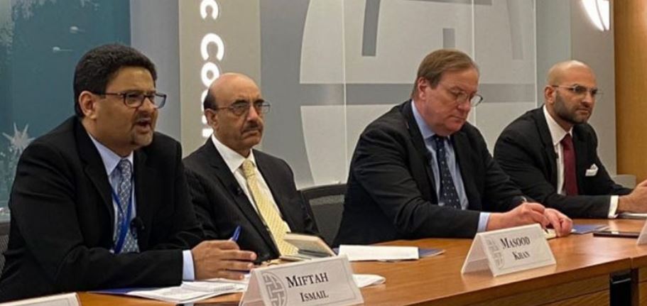 miftah-ismail-agrees-with-imf-to-reduce-fuel-subsidies