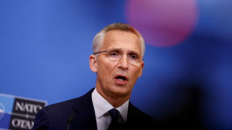 nato-chief-calls-on-europe-to-ramp-up-arms-production
